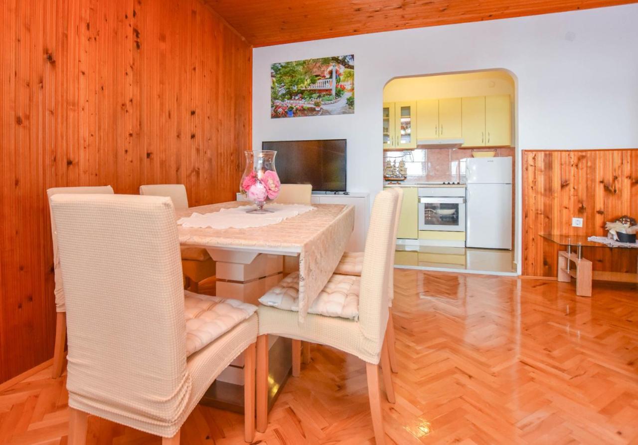 Apartments Dandelion บีโอกราดนาโมรู ภายนอก รูปภาพ