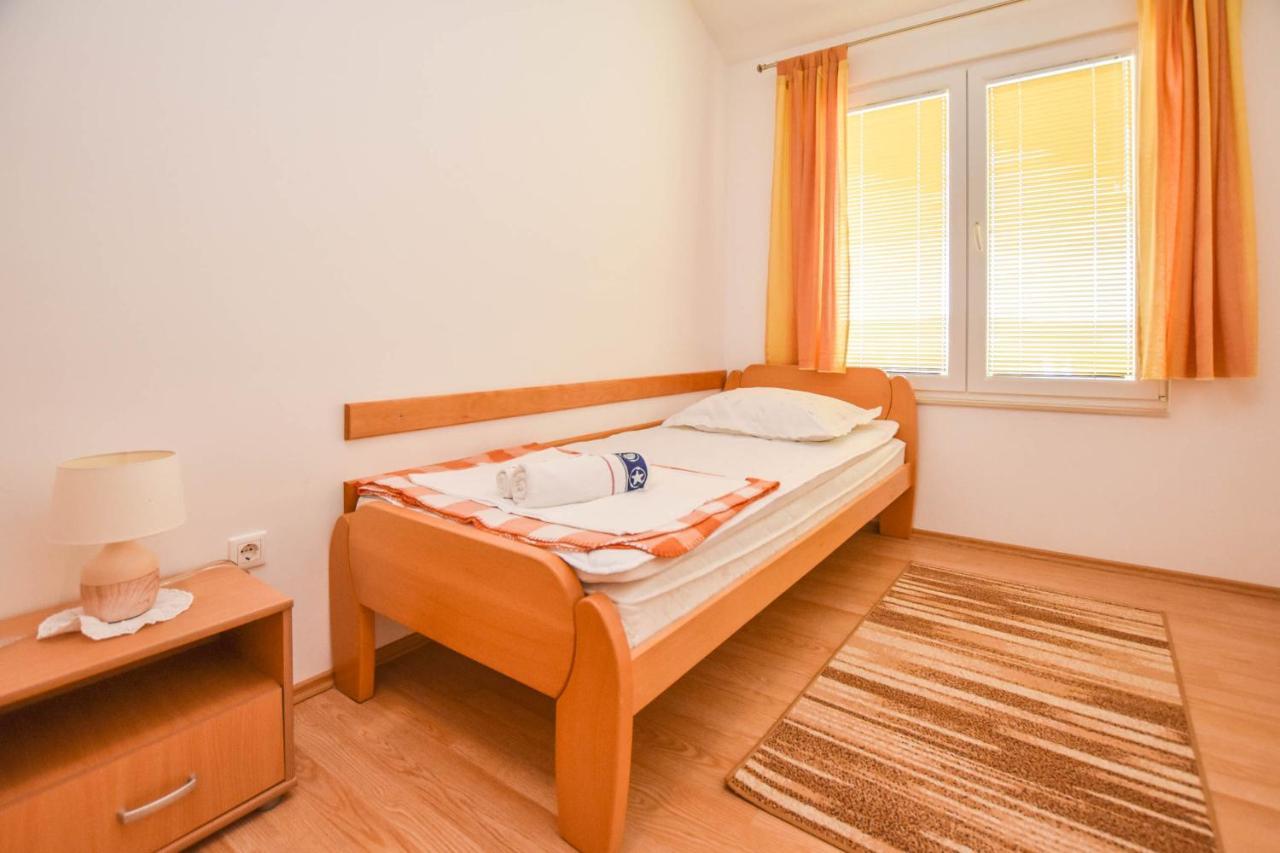Apartments Dandelion บีโอกราดนาโมรู ภายนอก รูปภาพ